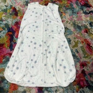 Halo White Sleep Sack with Subtle Pattern medium 6-12 months